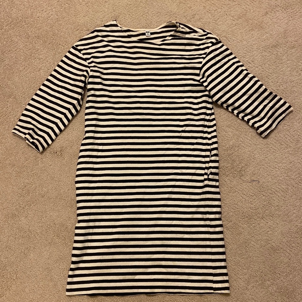 Uniqlo XS striped dress with pockets